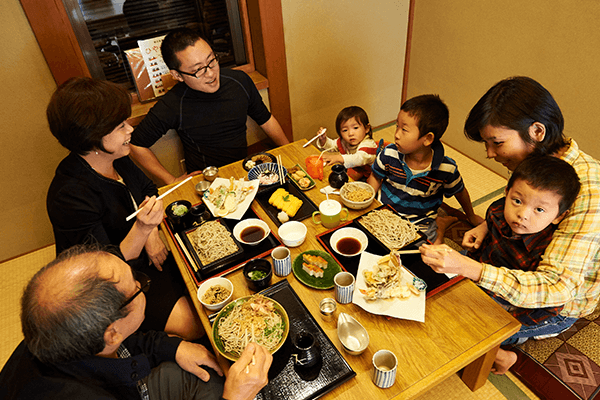 食事シーン